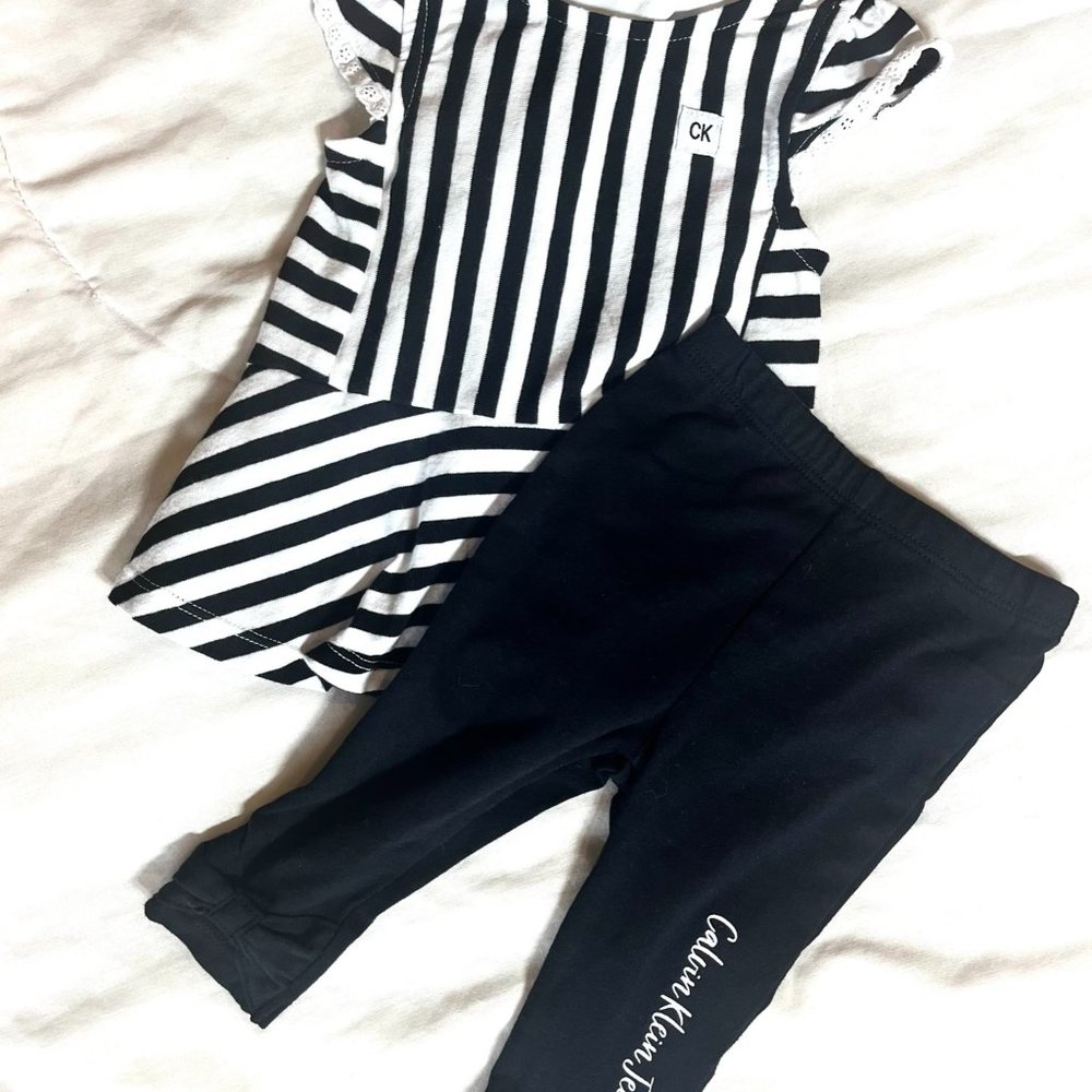 Black and White Outfin
